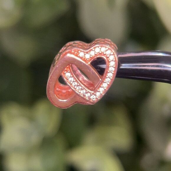 Pandora Rose Gold Entwined Hearts Cz Charm - Picture 4 of 4